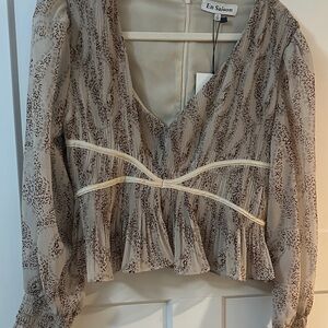 En Saison Beige and Cream Patterned Blouse